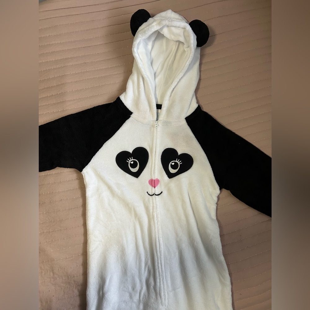 Girls black and white Panda Hooded Costume/onesie size M. The children’s place.